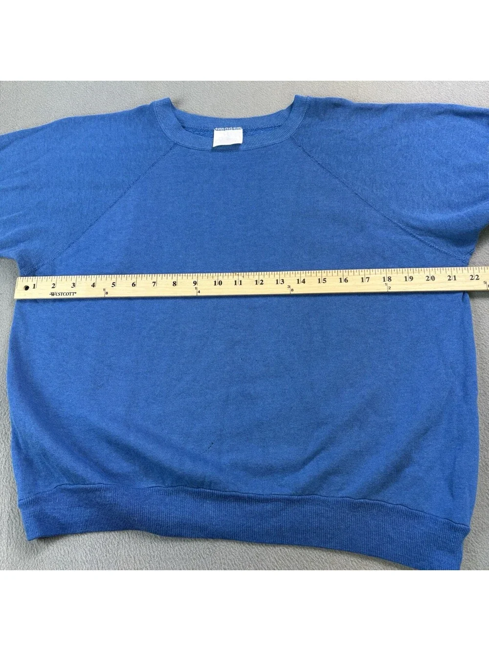 Vintage 70s 80s Blank Short Sleeve Crewneck Sweatshirt Boxy Med / Large 21.75x20